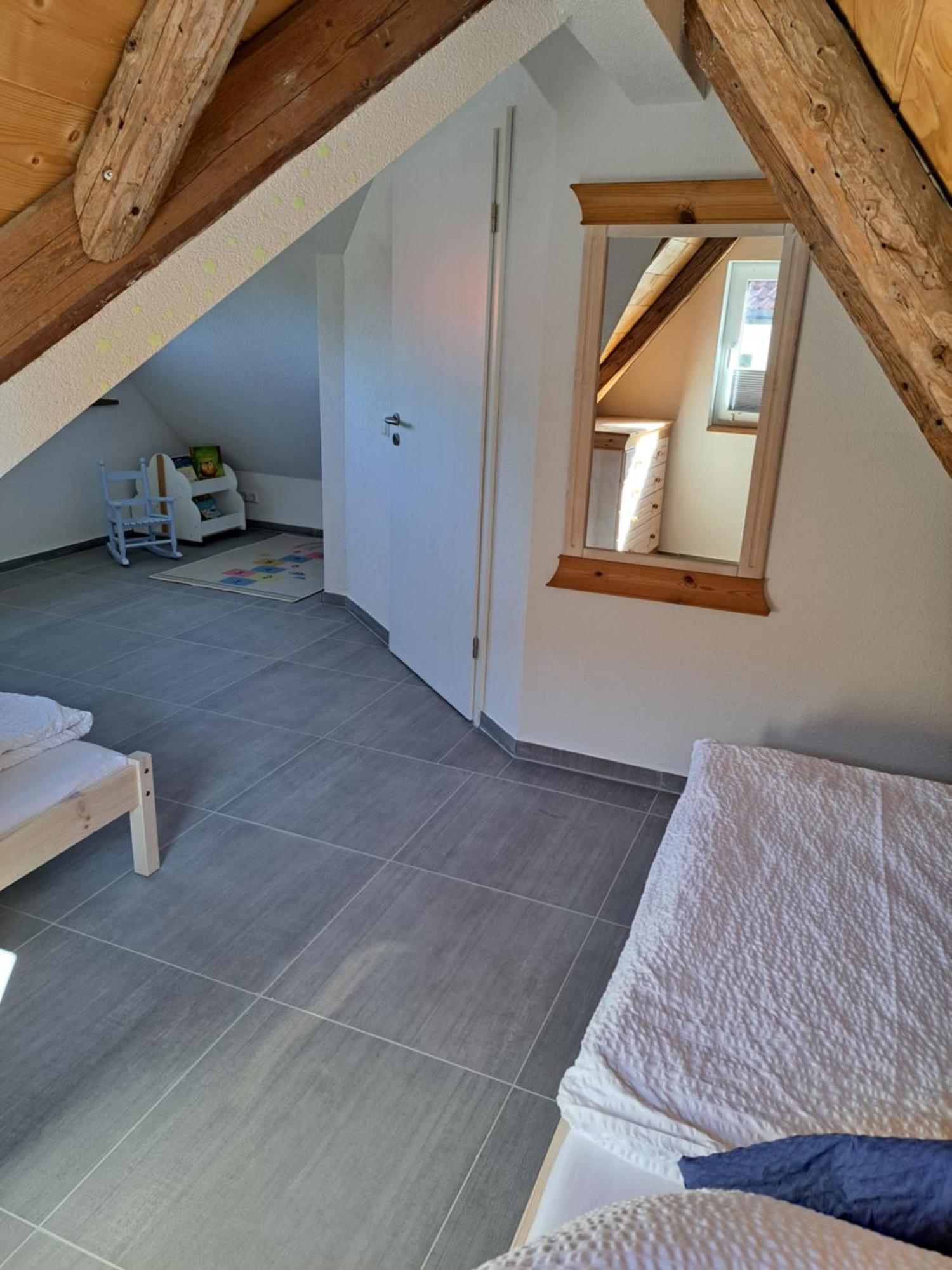 Ferienwohnung Heuboden Huefingen Екстер'єр фото